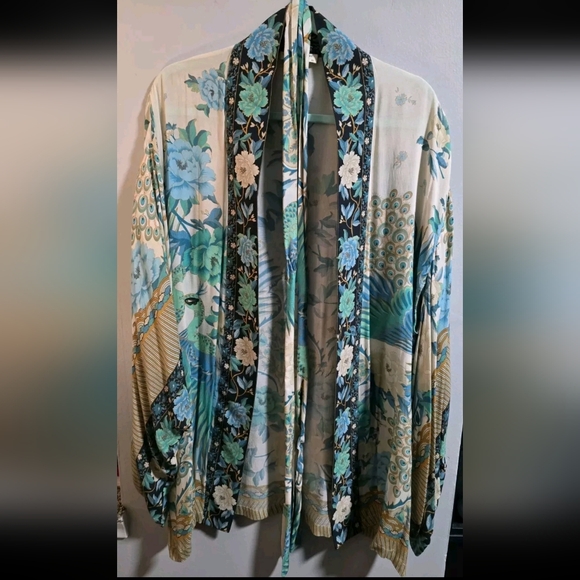 Spell Cloud Dancer kimono - Picture 5 of 9